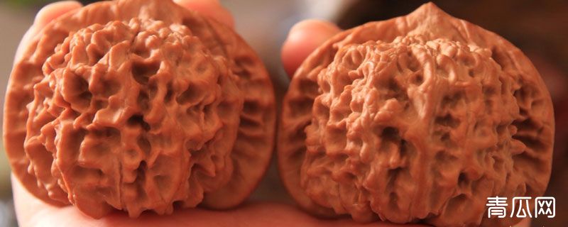 核桃裂了还能盘好吗