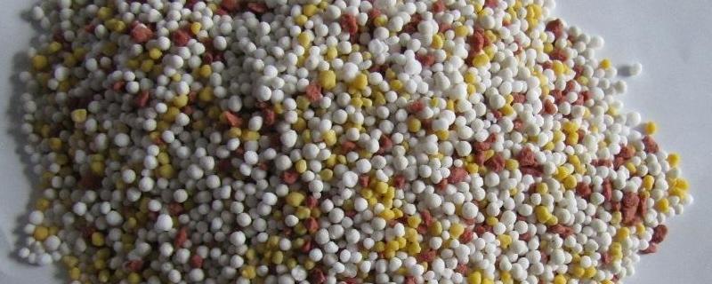 脲铵氮肥的肥效期多长和尿素哪个好