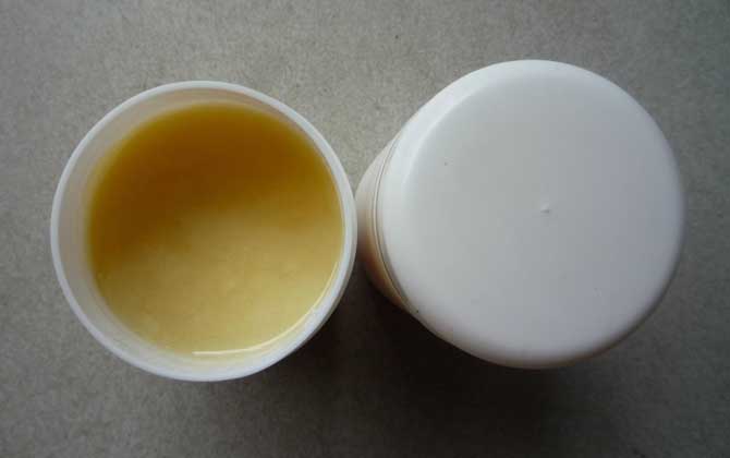 蜂王浆吃多久皮肤变好